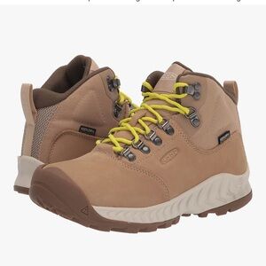 KEEN womens Nxis Explore Mid Height Waterproof Boots